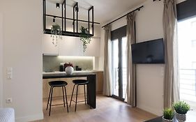 Academy Elegant Apartment #302
